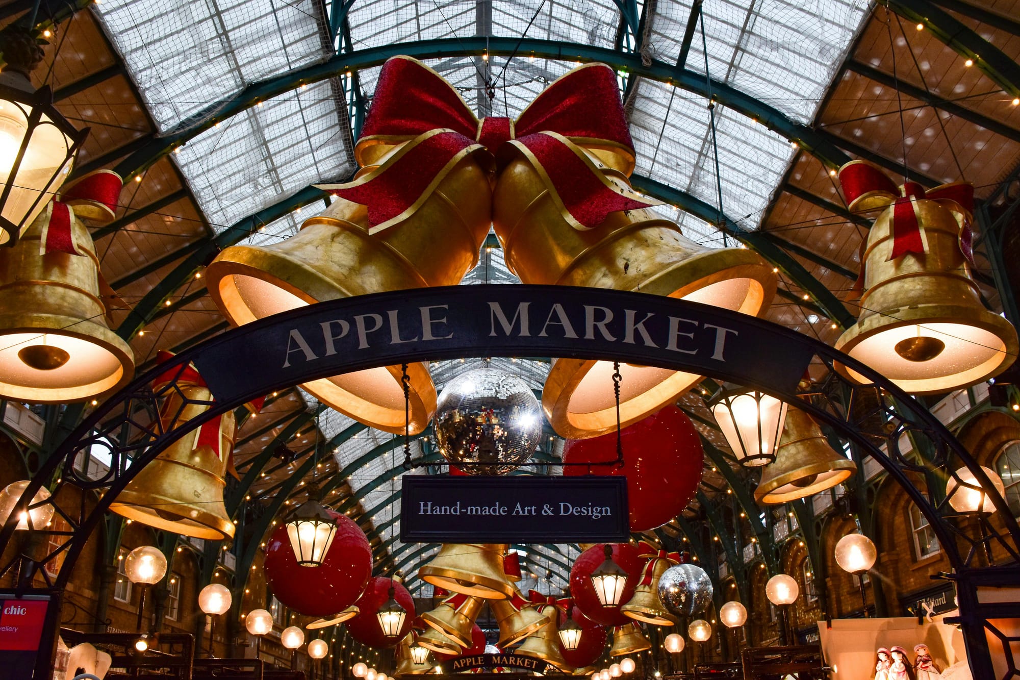 covent garden in christmas decorations