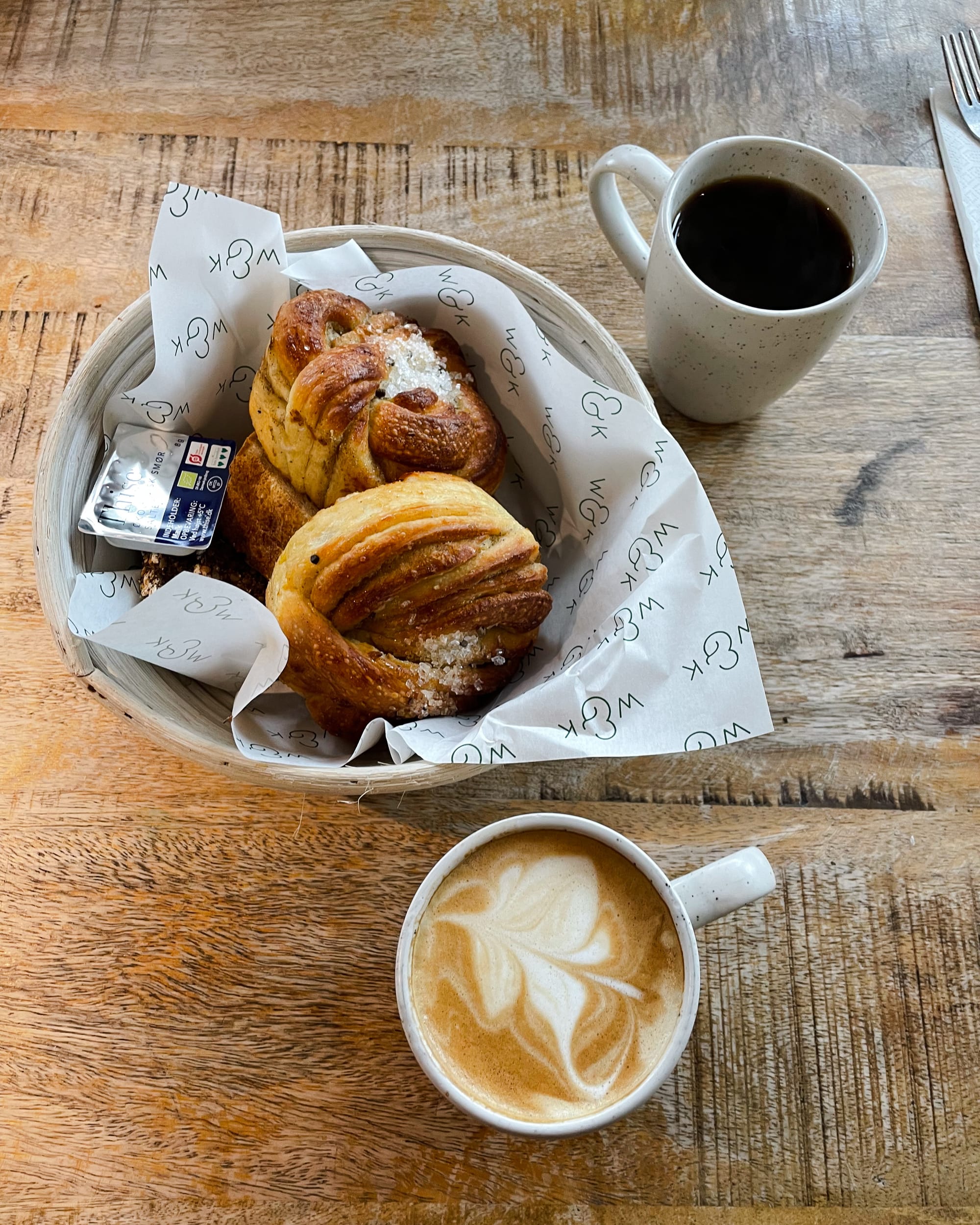 cardamon buns and coffee at Wulff & Konstali