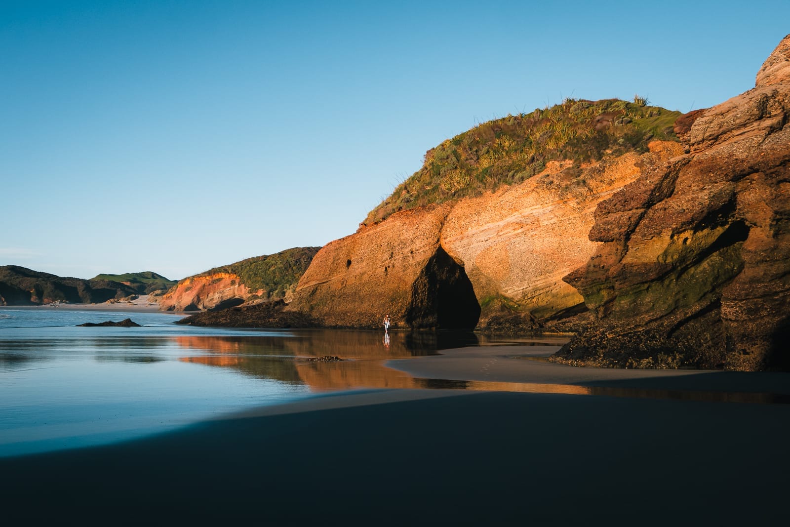 Wharariki Beach Travel Guide: Best Tips & Photo Spots
